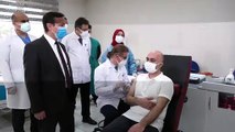 KAYSERİ - Erciyes Üniversitesinde Kovid-19 aşı adayının faz-2 çalışmalarında ikinci doz uygulanmaya başlandı