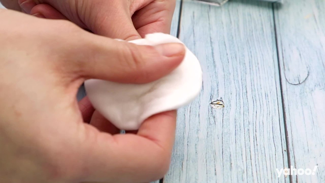 Wahnsinn! Mit diesen 10 Tricks hält dein Nagellack richtig lange