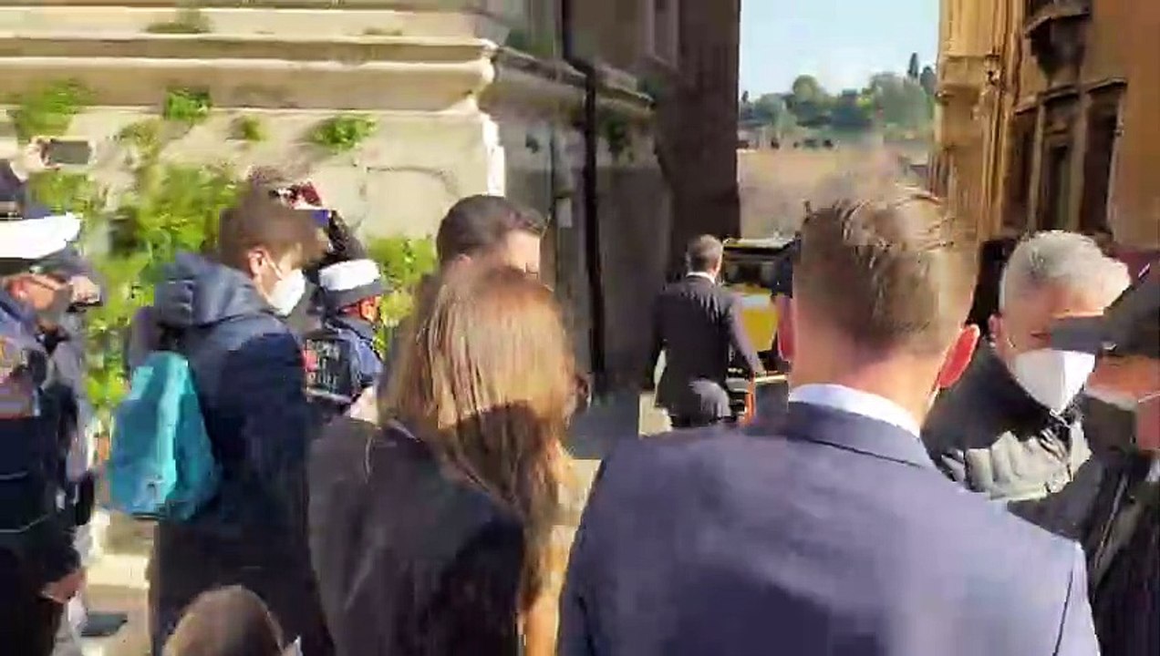 Lazio, Immobile esce dal Campidoglio dopo la premiazione