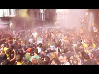 Mossos carreguen a Laietana