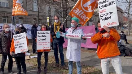 Son dakika: Kovid-19 aşılarına yönelik telif kurallarının askıya alınması için gösteri yapıldı