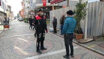 Edirne'de yasağa uymayıp, çay servisi yapan işletme ve müşterilerine ceza
