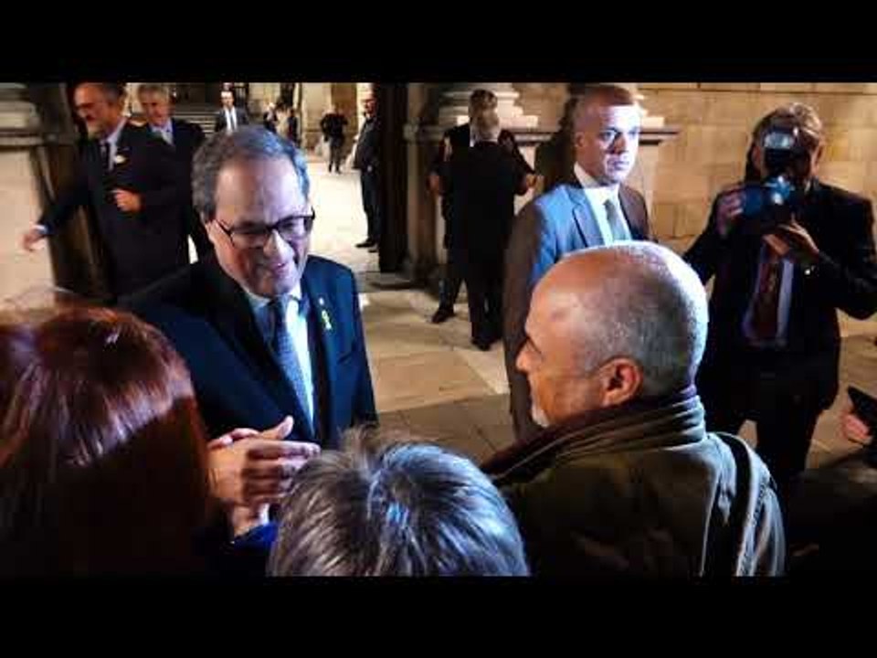 El president Torra parla amb els assistents a Sant Jaume