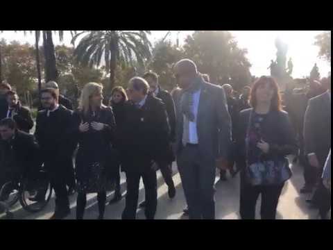 Marxa de Miquel Buch i Neus Lloveras cap al TSJC