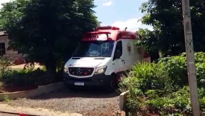 Equipe médica do Samu resgata idosa em residência no Bairro Universitário