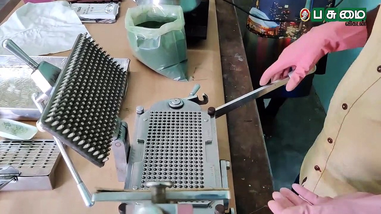 பொடி டூ கேப்ஸ்யூல்... சுருள்பாசி மதிப்புக்கூட்டல் முறை! #Spirulina