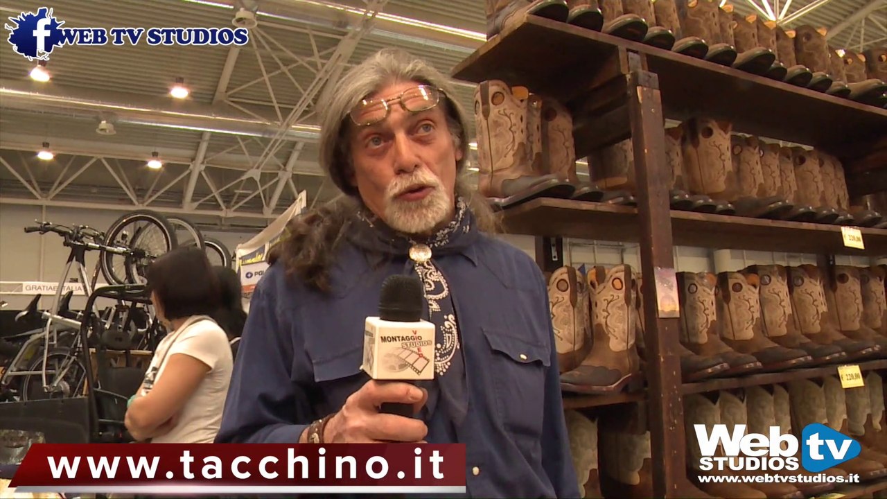 Cavalli a Roma Cappelli e accessori " Tacchino " #webtvstudios