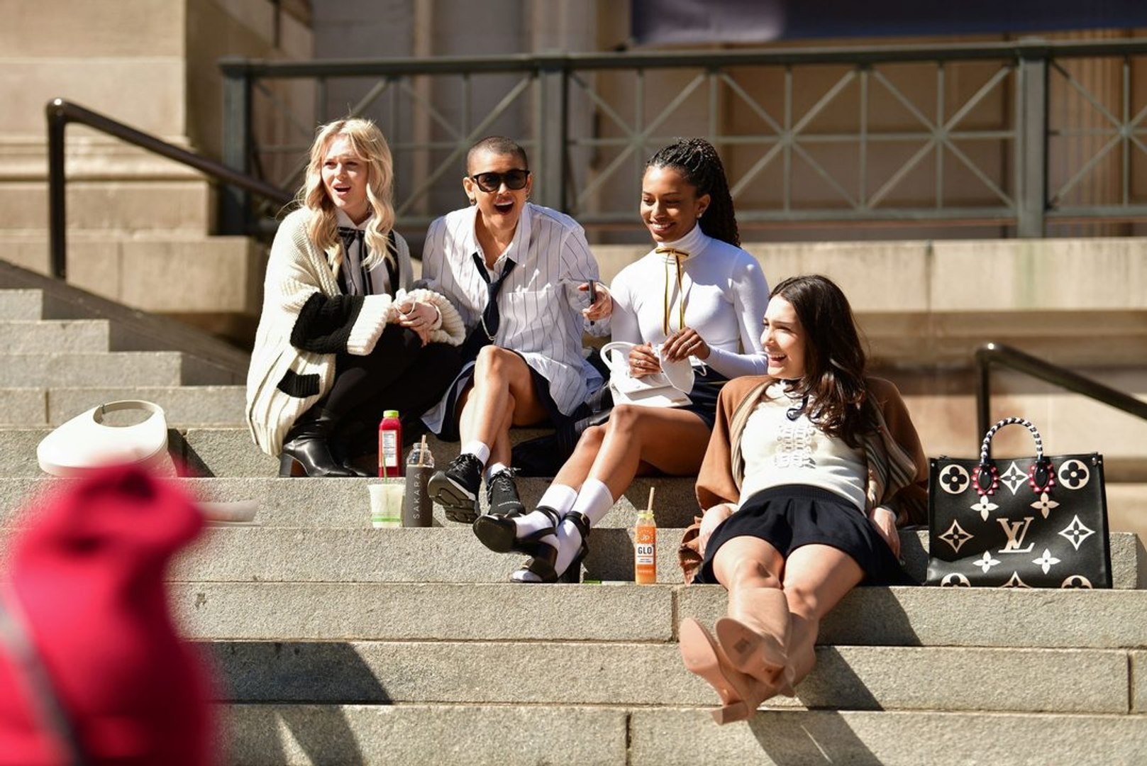 These New Photos Of The Gossip Girl Cast On The Steps Of The Met Are Basically A Fashion Video Dailymotion
