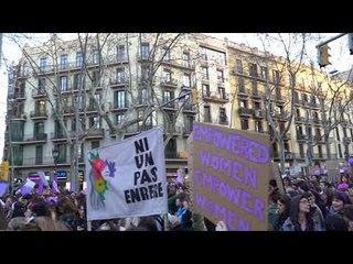 Ambient festiu a la Gran Via