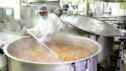 How Abu Dhabi’s Sheikh Zayed Grand Mosque prepares UAE’s LARGEST Iftar