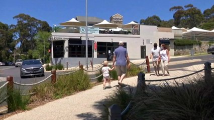 Government to subsidise flights in $1.2 billion tourism package