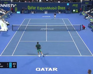 Doha - Federer réussit son retour