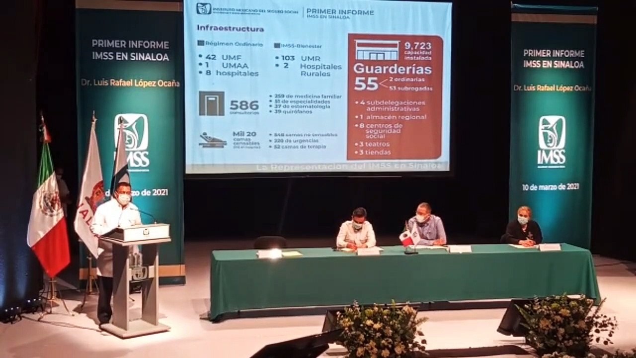 ¡Invitado de honor! Zoé Robledo acude a primer informe del delegado del IMSS en Sinaloa