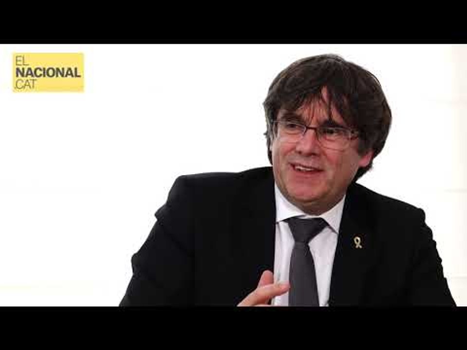 PUIGDEMONT: "Pedro Sánchez hauria de fer una coalició amb Podemos"