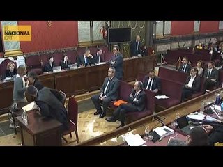 Descargar video: JUDICI PROCÉS | Impedeixen a Mireia Boya saludar Jordi Cuixart