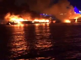 fire in Abu Dhabi Marina Yacht Club