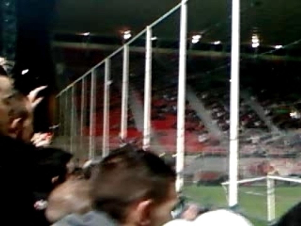 hommage lilian laslandes nice-aja