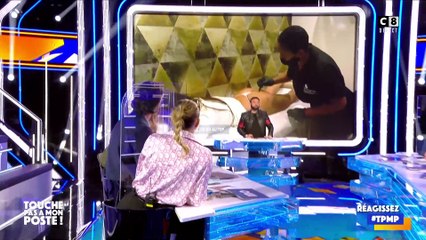 Delphine Wespiser avoue avoir déjà refait ses fesses via une technique de chirurgie esthétique, le lifting colombien, dans "Touche pas à mon poste".