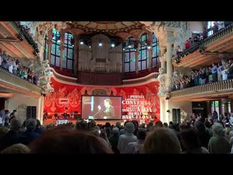 Crits de llibertat al Palau de la Música a l'inici de l'entrega del Premi de les Lletres Catalanes