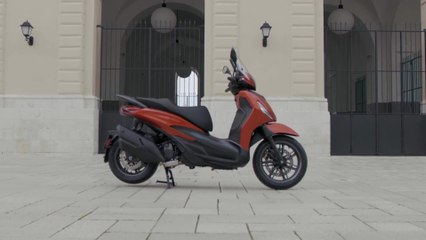 The new Piaggio Beverly Design in Orange