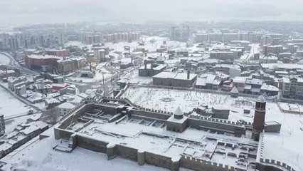 Çeyrek asırlık annelik hasreti "koruyucu aile"yle son buldu