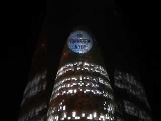 "HO TORNAREM A FER", proyectado en la Torre Agbar