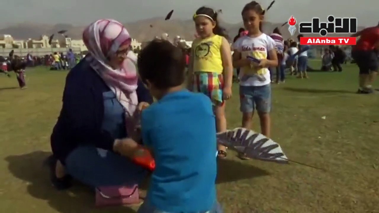 طائرات ورقية تملأ سماء العقبة مع احتفال الأردن باليوم العالمي للطيور المهاجرة