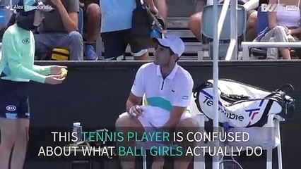 Tennis player asks ball girl to peel his banana