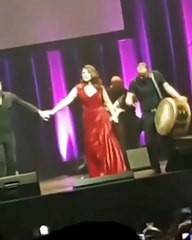 بالفيديو_ نجوى كرم ترقص الدبكة في كندا _ مجلة سيدتي