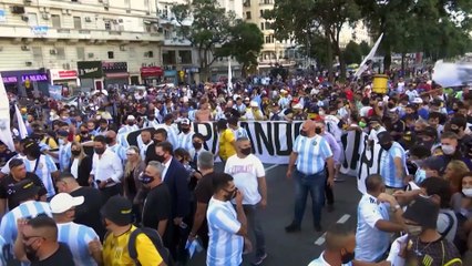 Οι θαυμαστές του Μαραντόνα ζητούν δικαιοσύνη