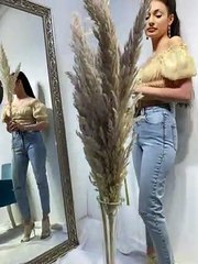 Bej Önü Büzgülü Fırfır Detaylı Bluz - Mavi Dizi Çizgi Lazer Mom Jean