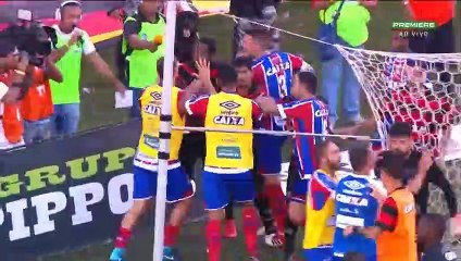 Nine red cards shown as Brazilian derby abandoned in chaos | Vitoria x Bahia