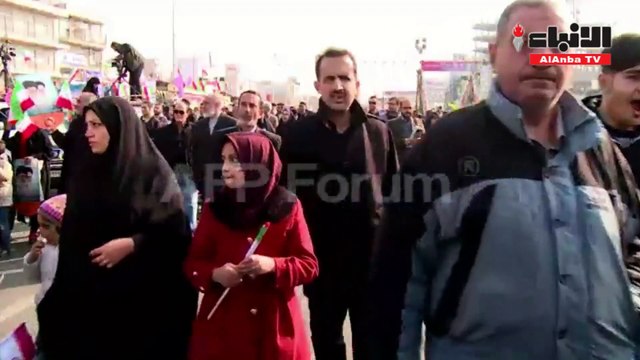 روحاني في احتفالات ذكرى الثورة : أنقذنا المنطقة من مخاطر التقسيم