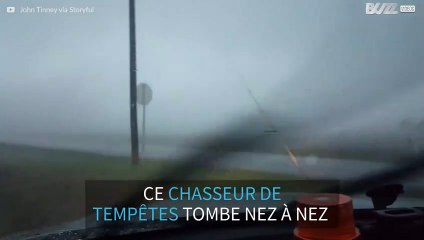 Ce chasseur de tempête a été surpris par une tornade aux États-Unis