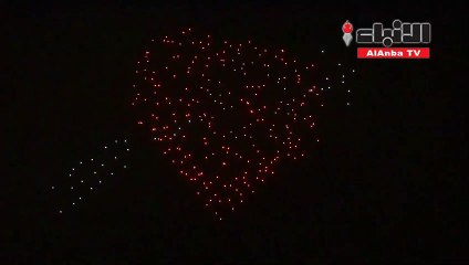 أسراب طائرات قادمة من عالمزينالجميل أضاءت سماء الكويت