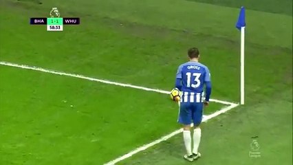 لاعب كولومبي يهز الشباك بهدف مذهل في الدوري الإنكليزي