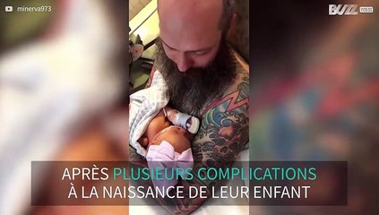 L'émotion d'un père en tenant son bébé pour la première fois