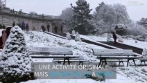 Montmartre se transforme en piste de ski pour les parisiens