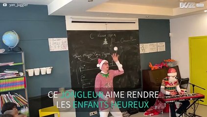 Ce tour de jonglerie de Noël captive les enfants