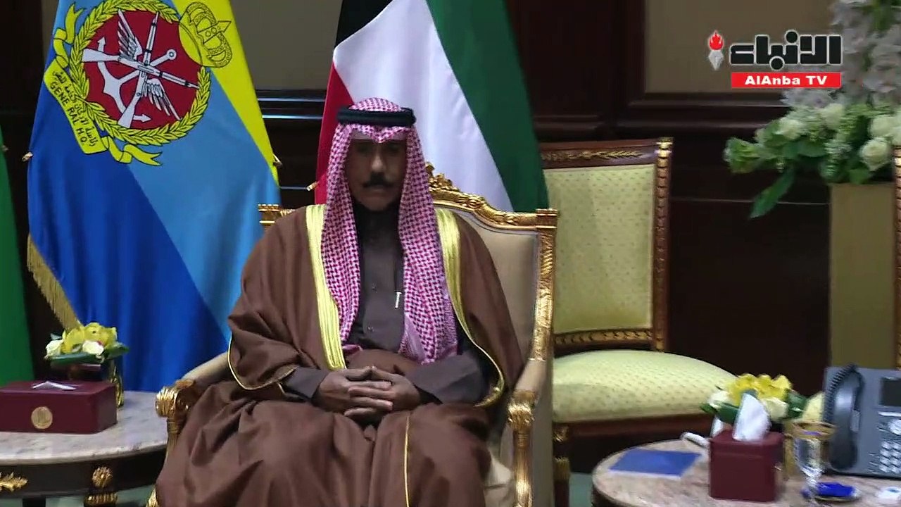 الأمير تسلم دعوة خادم الحرمين لحضور حتام مهرجان الملك عبدالعزيز للإبل