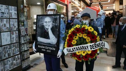 Dün toprağa verdiğimiz Rasim Öztekin'in ölümüne neden olan hastalığı 2 yıl önce sinyal vermiş