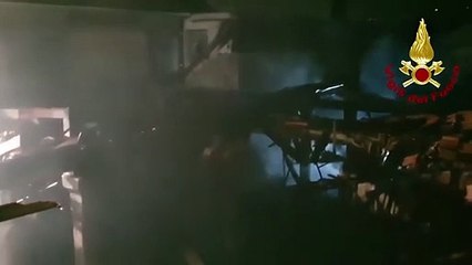 Albino (BG) - In fiamme capannone dell'ex cotonificio Honegger (11.03.21)
