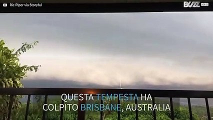 Una spaventosa tempesta filmata in time-lapse
