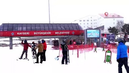 Erciyes Dağı'na İlkbaharın ilk karı yağdı