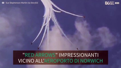 Forza Aerea Reale realizza incredibili acrobazie