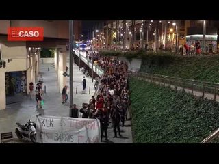 Comença la manifestació okupa al barri de Sants