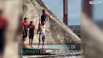 Incredibile tuffo di coppia in Canada