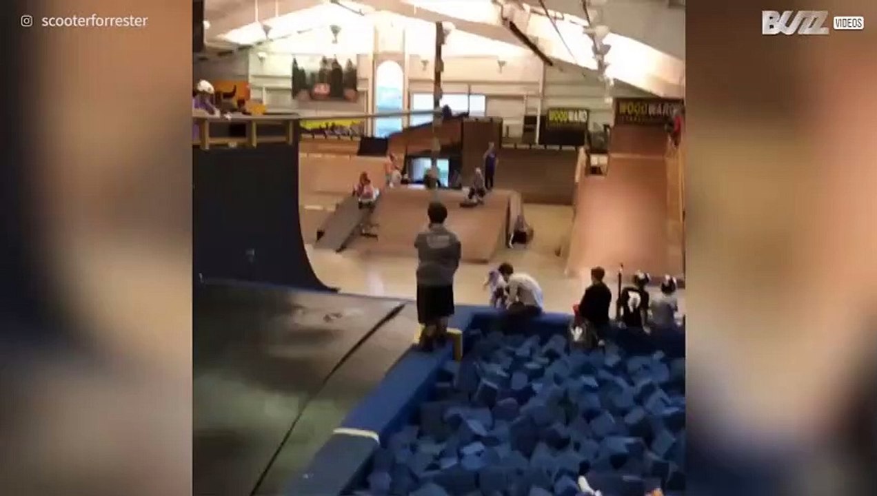 Le acrobazie con il monopattino non vengono sem...