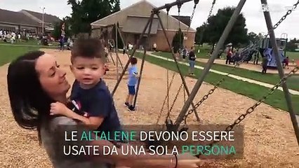 Attenzione: una persona alla volta sull'altalena