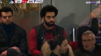 لأول مرة محمد صلاح وزوجته يظهر مع فى مدرجات أنفيلد لمتابعة لقاء ليفربول وإيفرتون